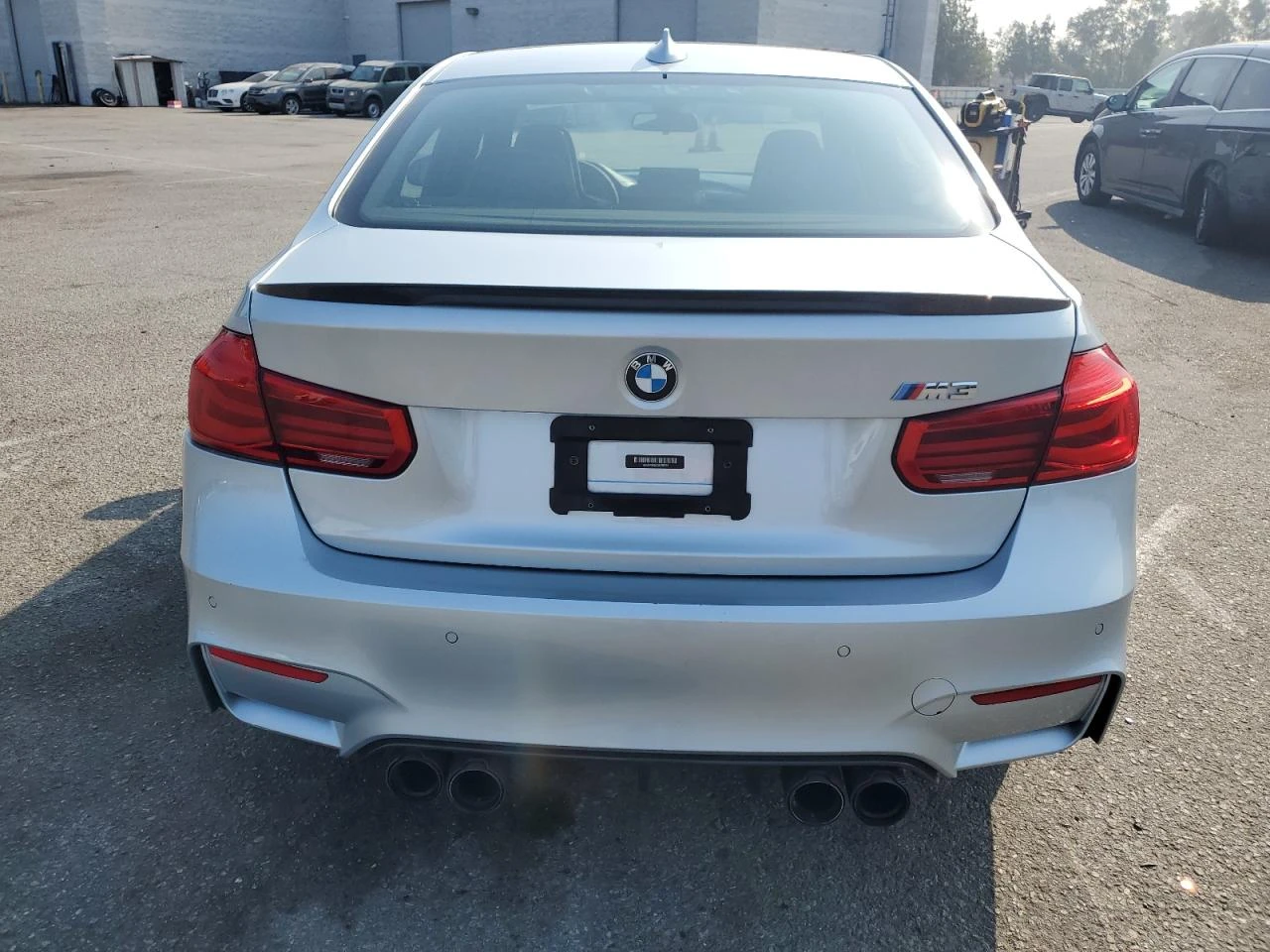 BMW M3 Carbon* Harman* ПОДГРЕВИ - изображение 6