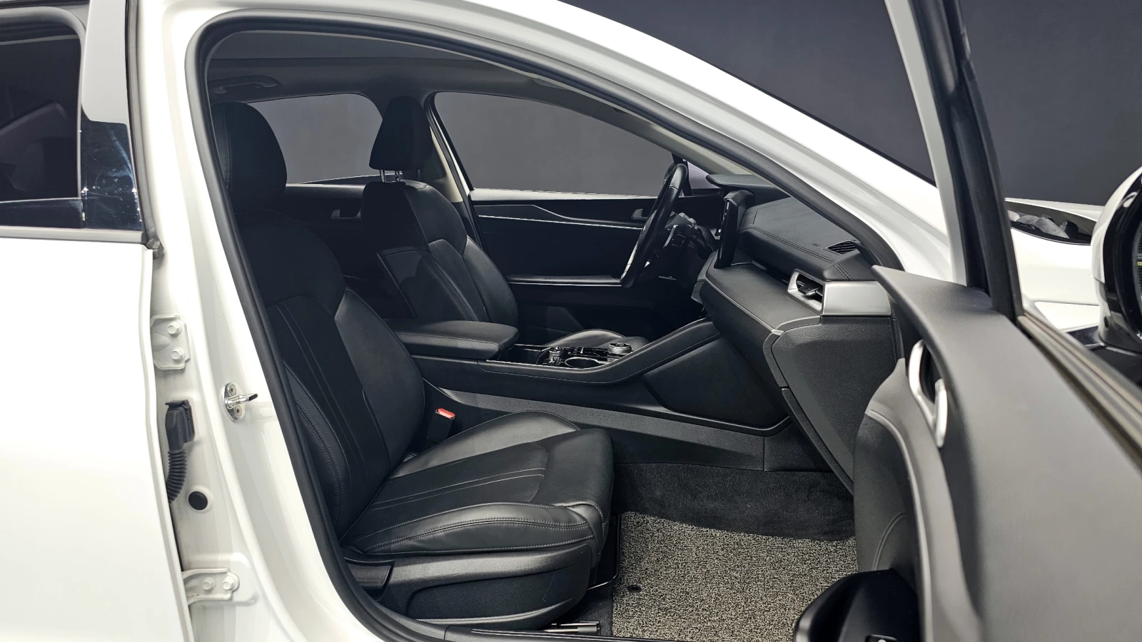 Kia K5 2.0LPI TRENDY - изображение 9