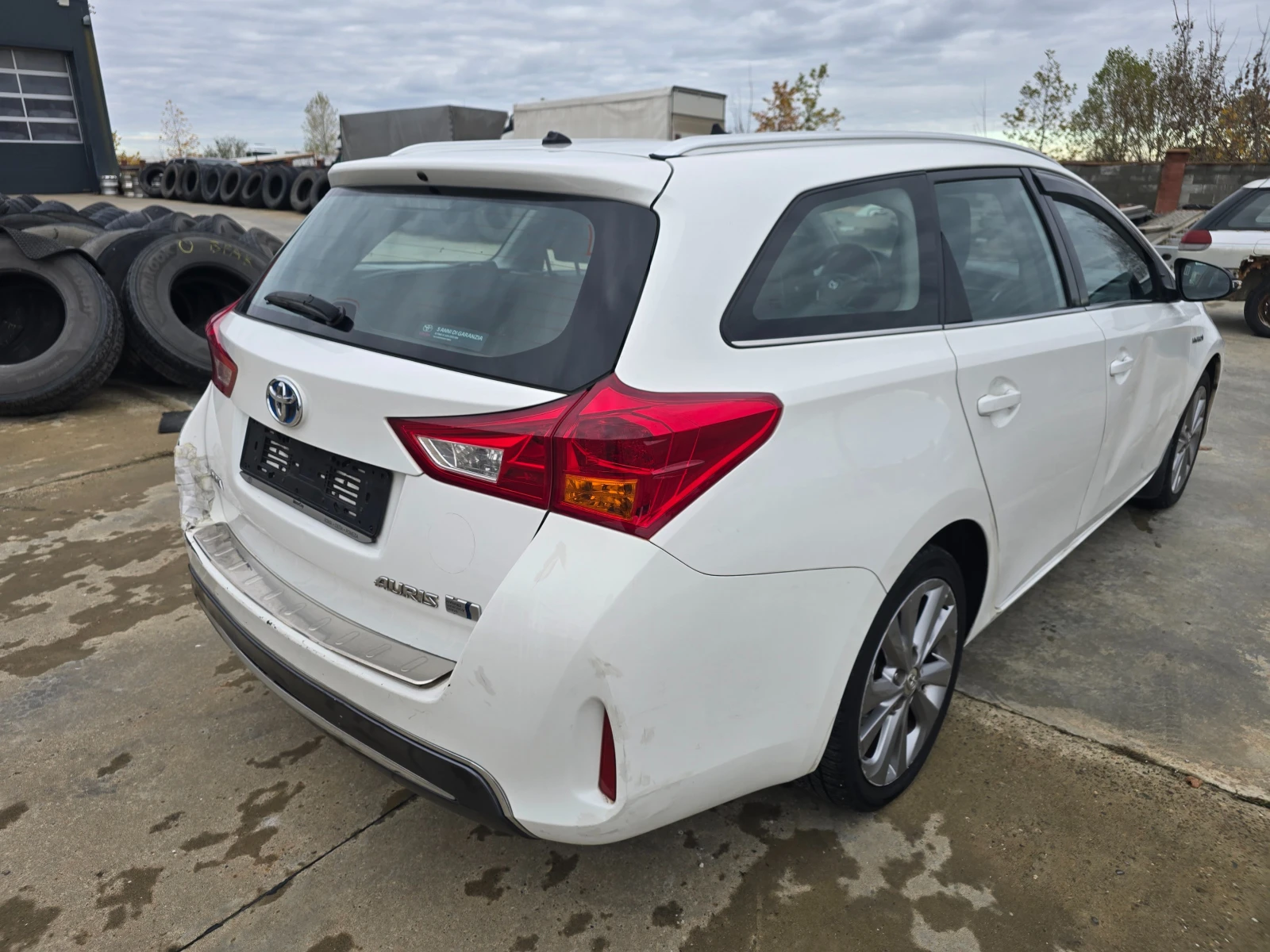 Toyota Auris 1.8HYBRID | Mobile.bg   4