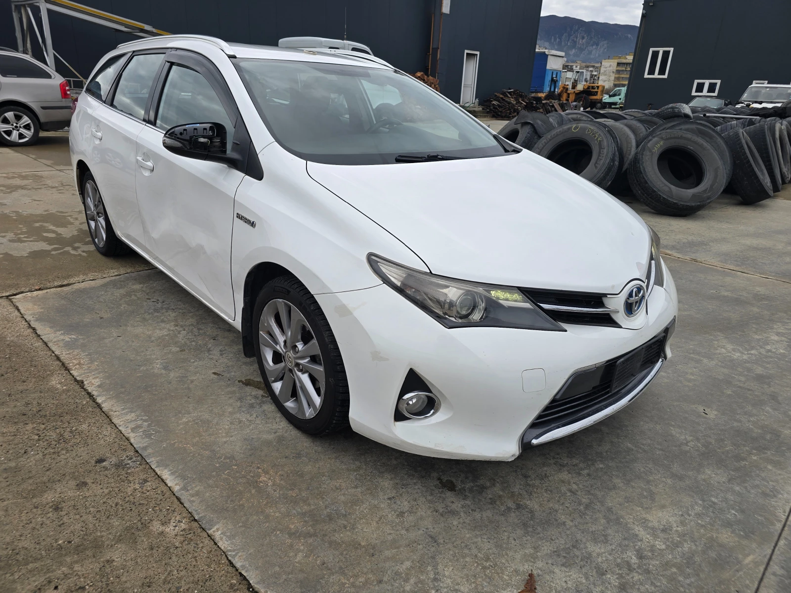 Toyota Auris 1.8HYBRID | Mobile.bg   3