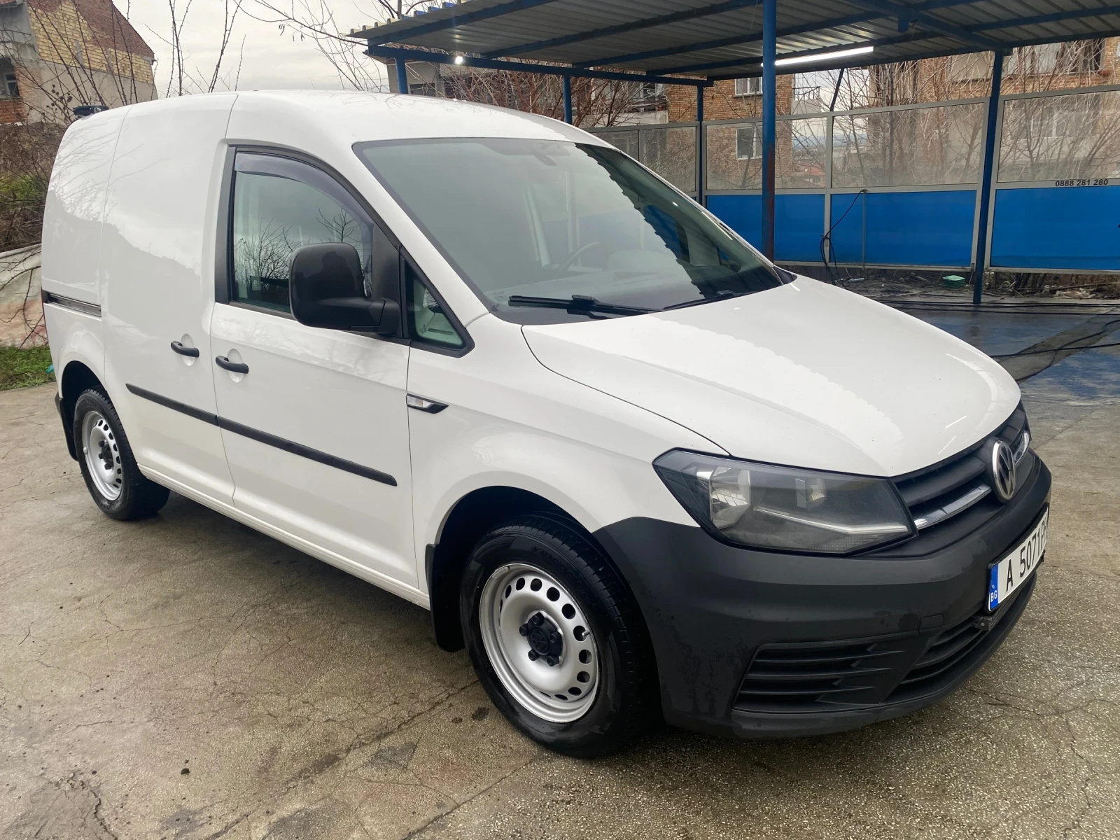 VW Caddy Автоматик - изображение 3