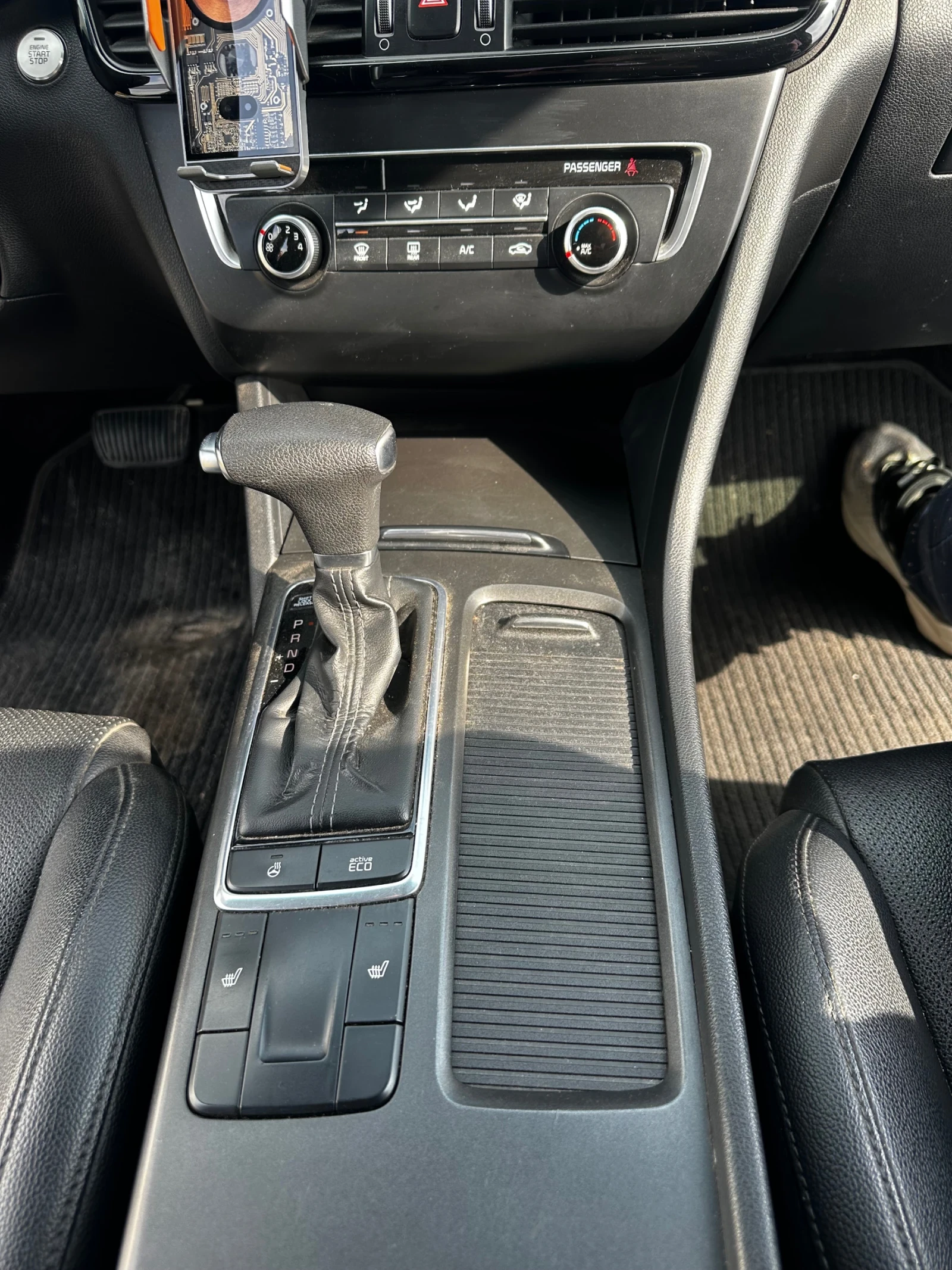 Kia K5, снимка 11 - Автомобили и джипове - 53724086