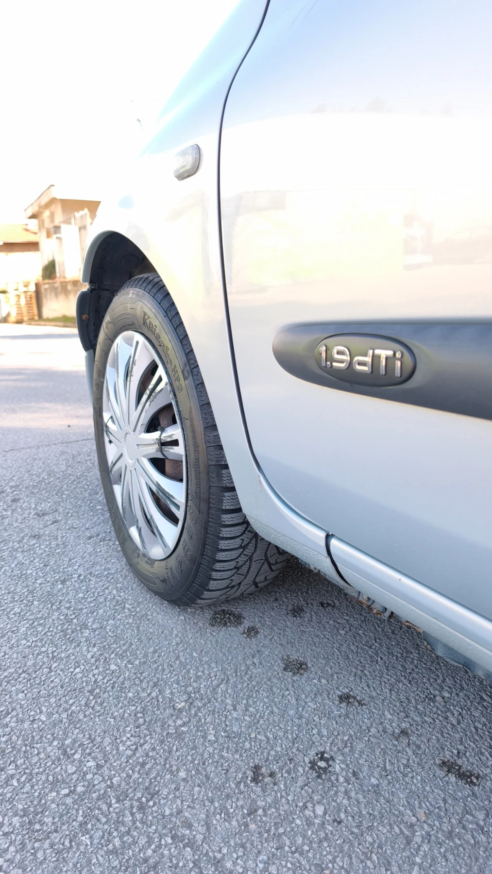 Renault Clio, снимка 17 - Автомобили и джипове - 53852383