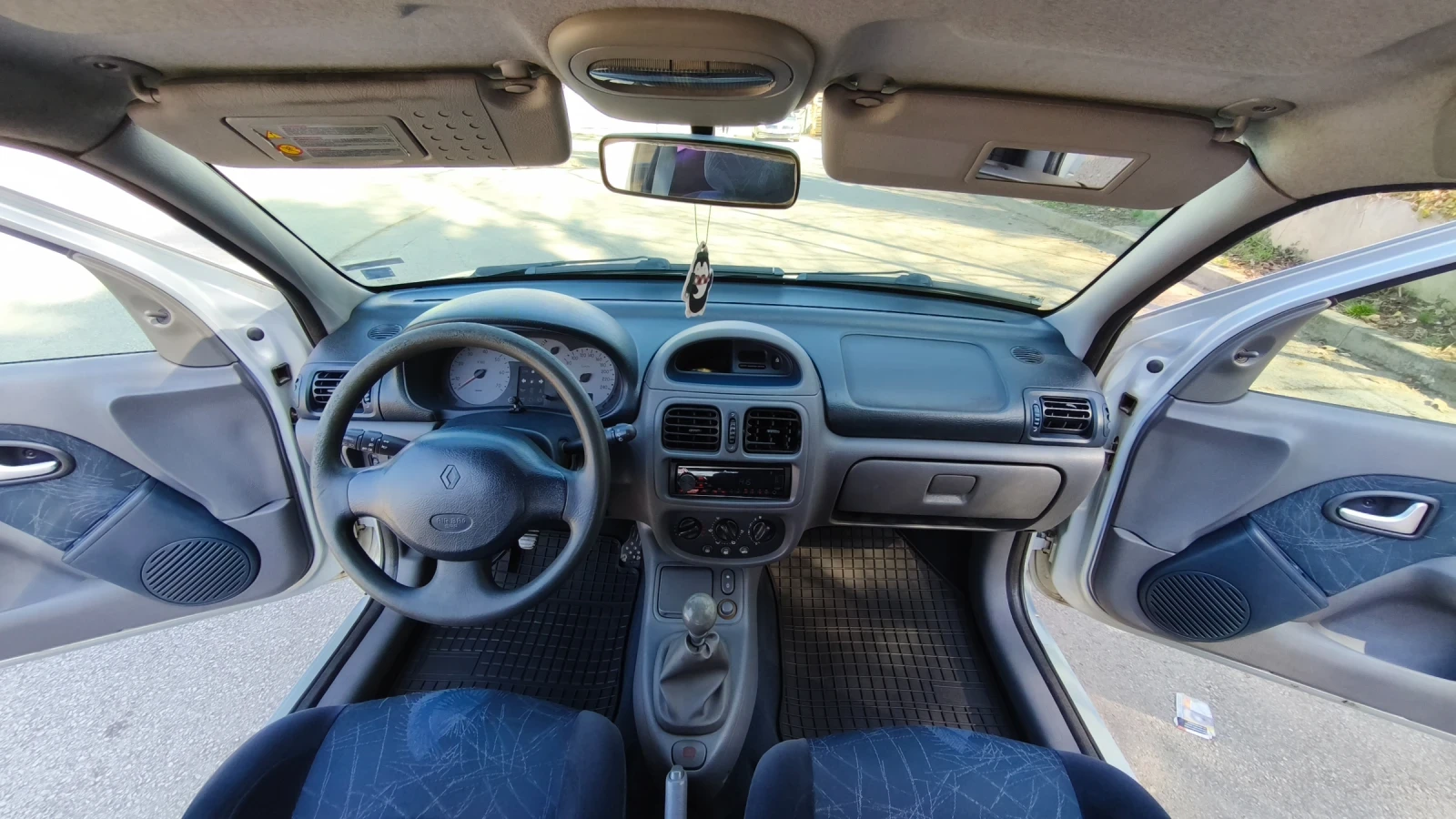 Renault Clio, снимка 11 - Автомобили и джипове - 53852383