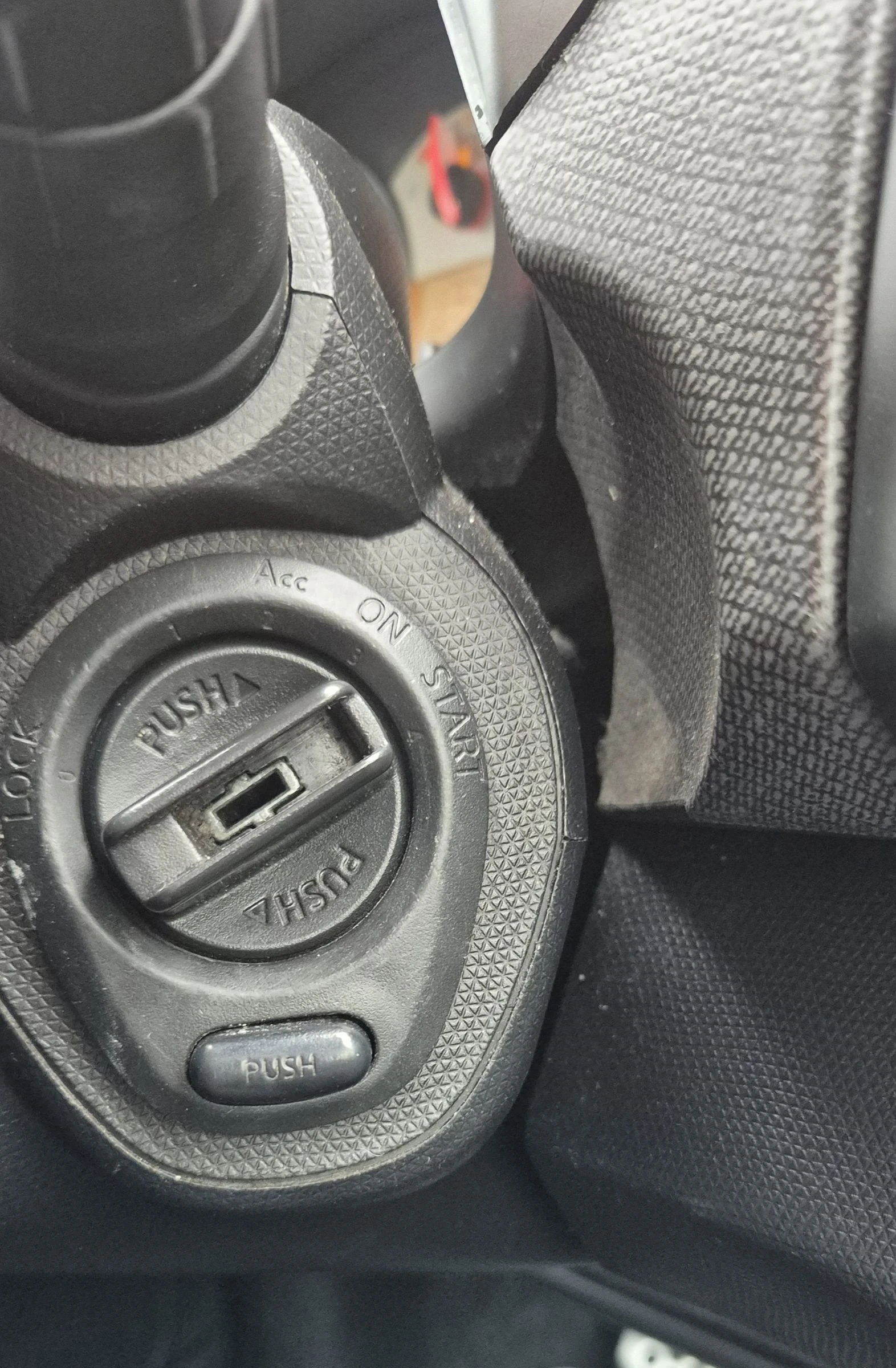 Nissan Micra 1.6 SR, снимка 11 - Автомобили и джипове - 53890408