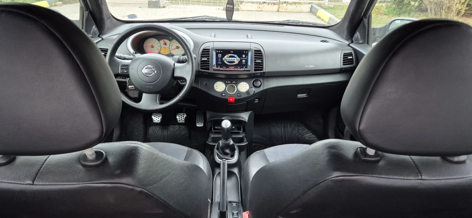 Nissan Micra 1.6 SR, снимка 13 - Автомобили и джипове - 53890408