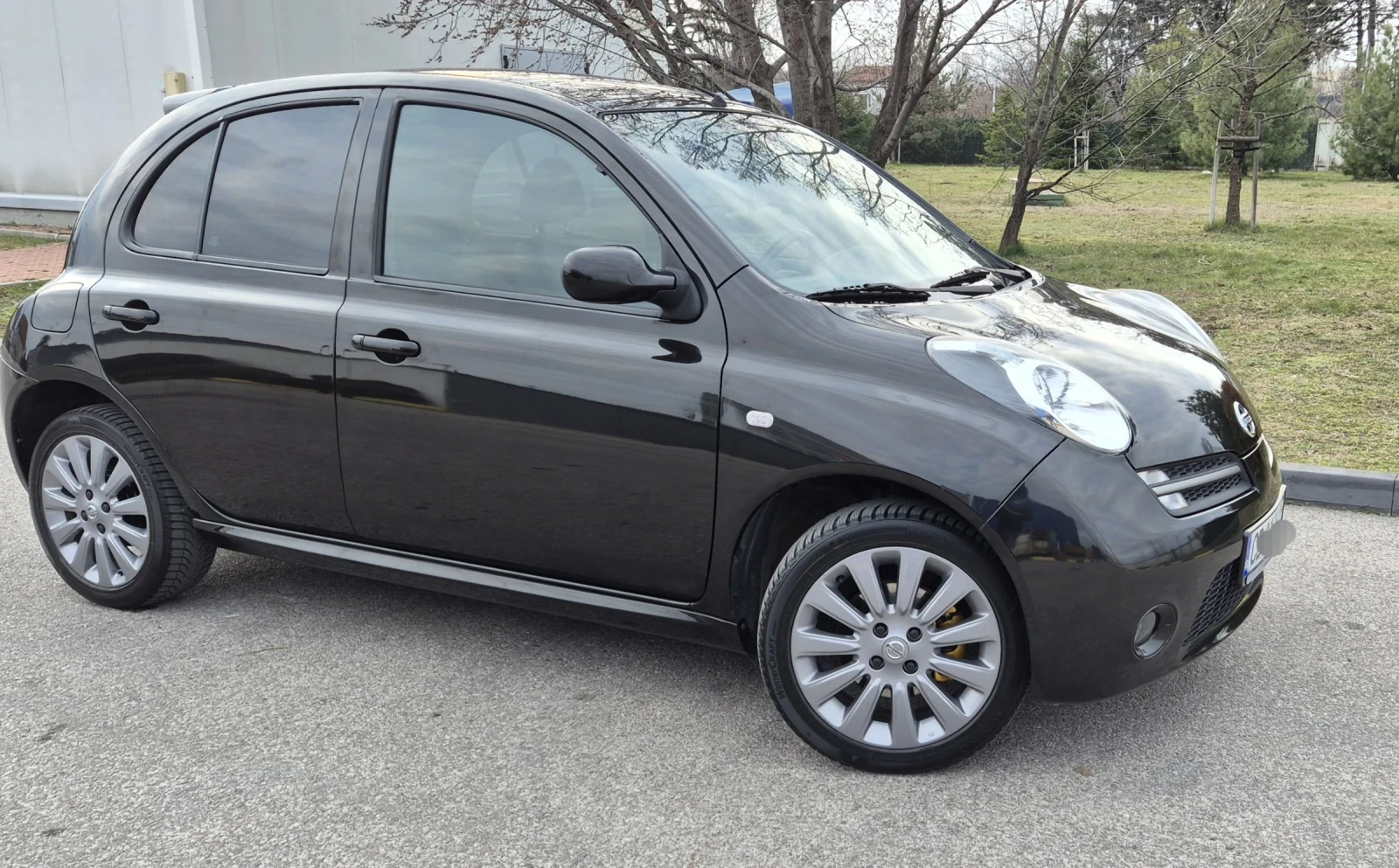 Nissan Micra 1.6 SR, снимка 2 - Автомобили и джипове - 53890408