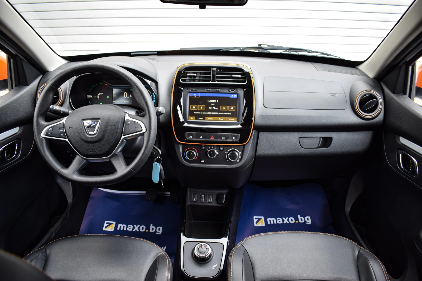 Dacia Spring ELECTIC АВТОМАТИК / КОЖА / КАМЕРА, снимка 11 - Автомобили и джипове - 54010974