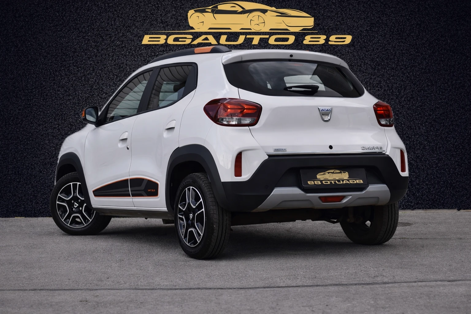 Dacia Spring ELECTIC АВТОМАТИК / КОЖА / КАМЕРА, снимка 5 - Автомобили и джипове - 54010974