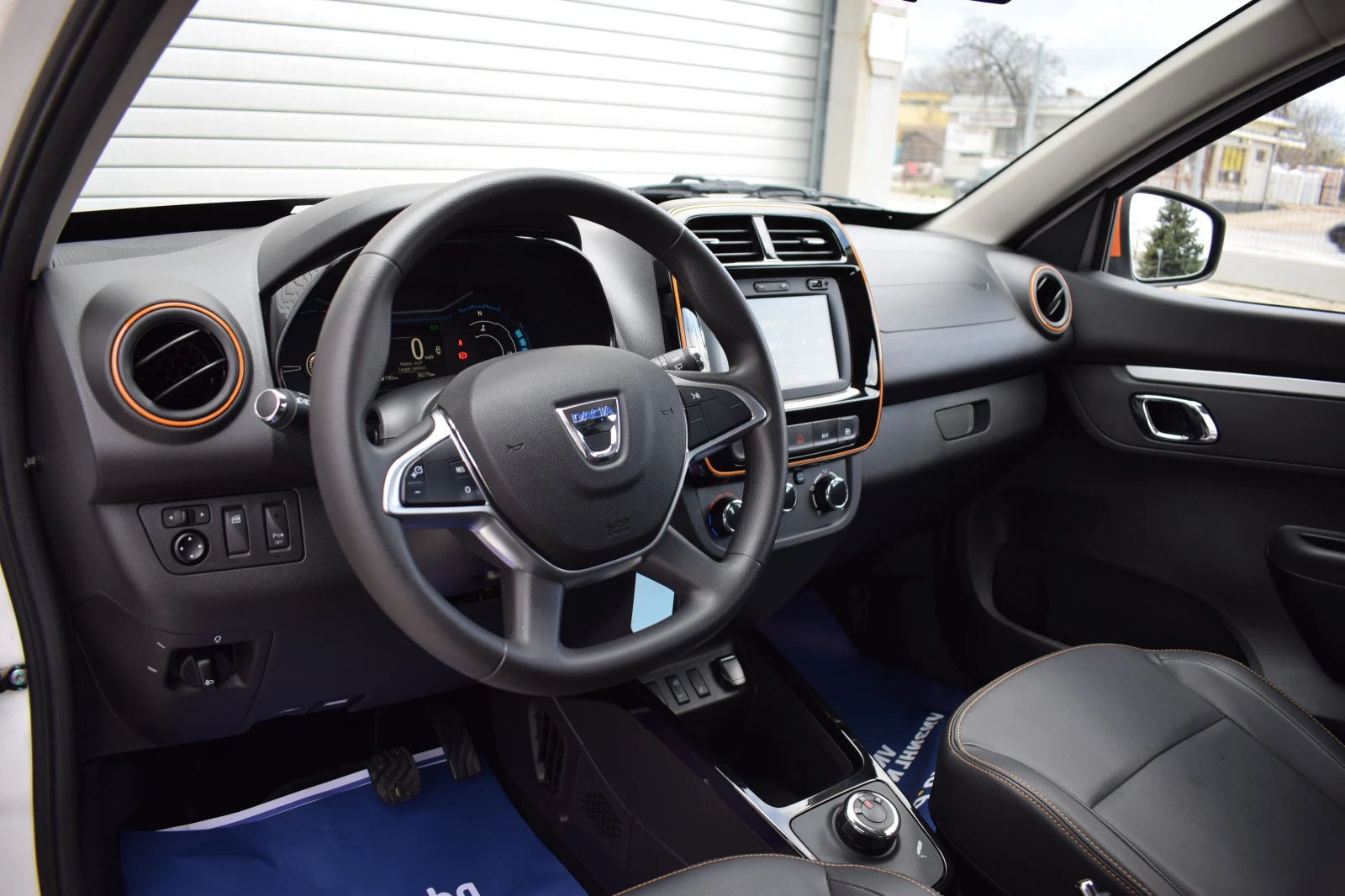 Dacia Spring ELECTIC АВТОМАТИК / КОЖА / КАМЕРА, снимка 7 - Автомобили и джипове - 54010974