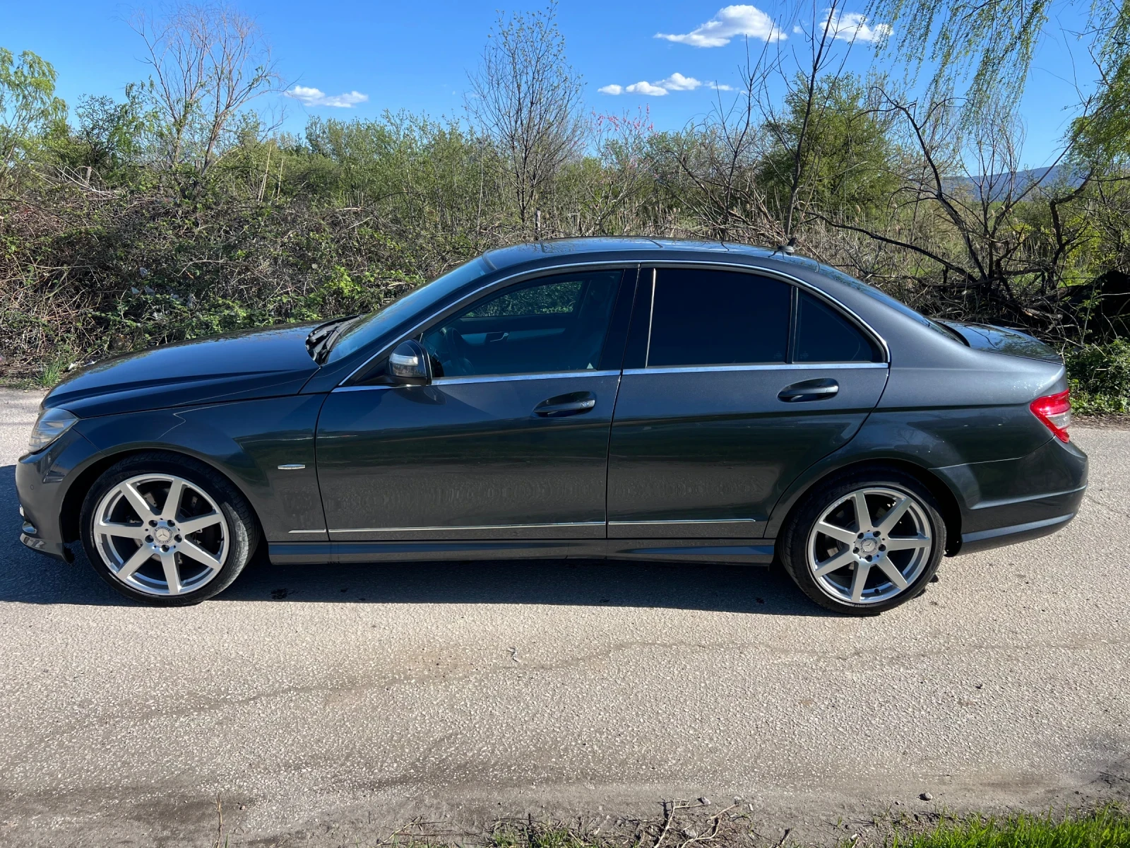 Mercedes-Benz C 320 AMG, снимка 2 - Автомобили и джипове - 54513162
