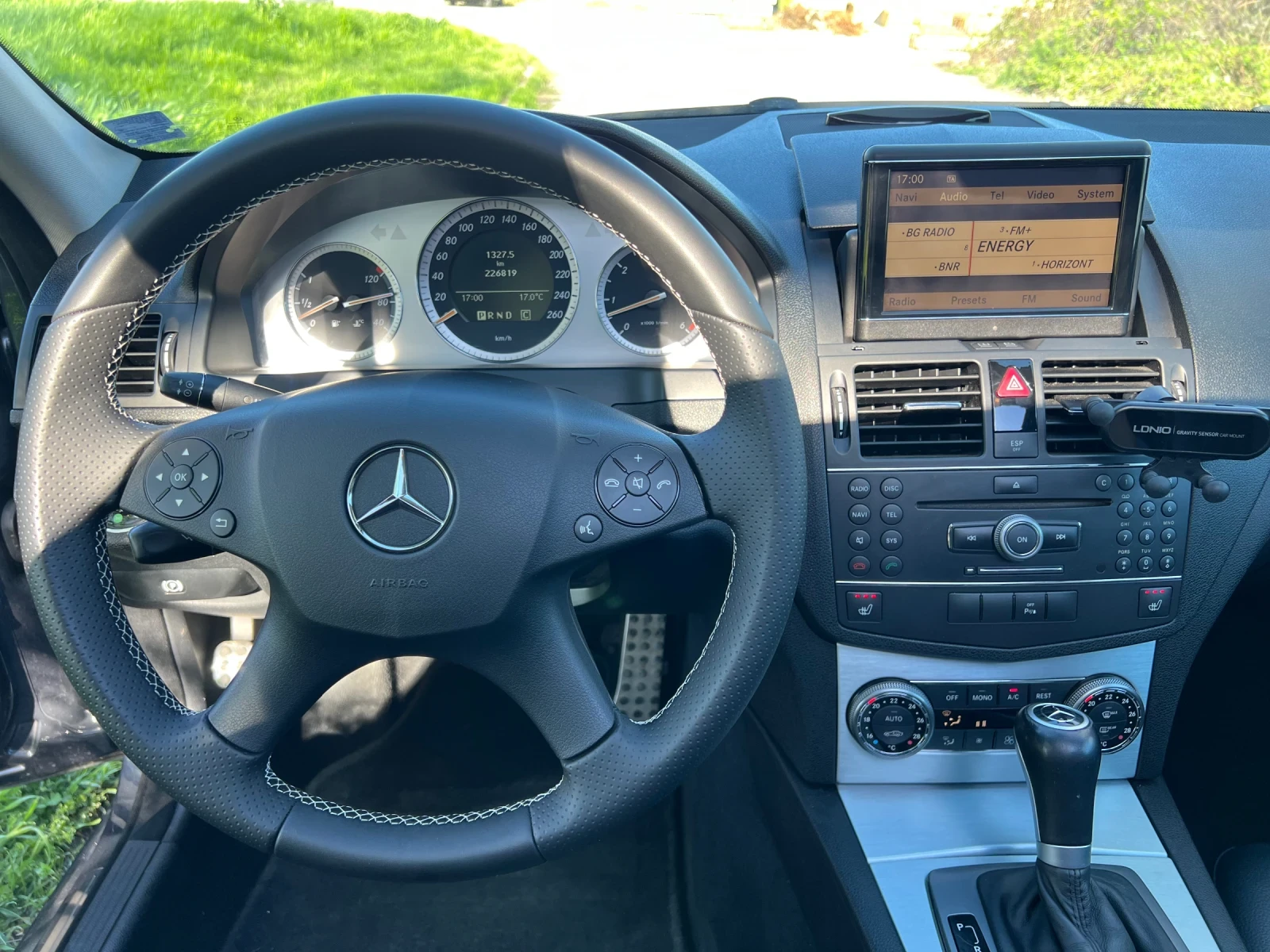 Mercedes-Benz C 320 AMG, снимка 9 - Автомобили и джипове - 54513162