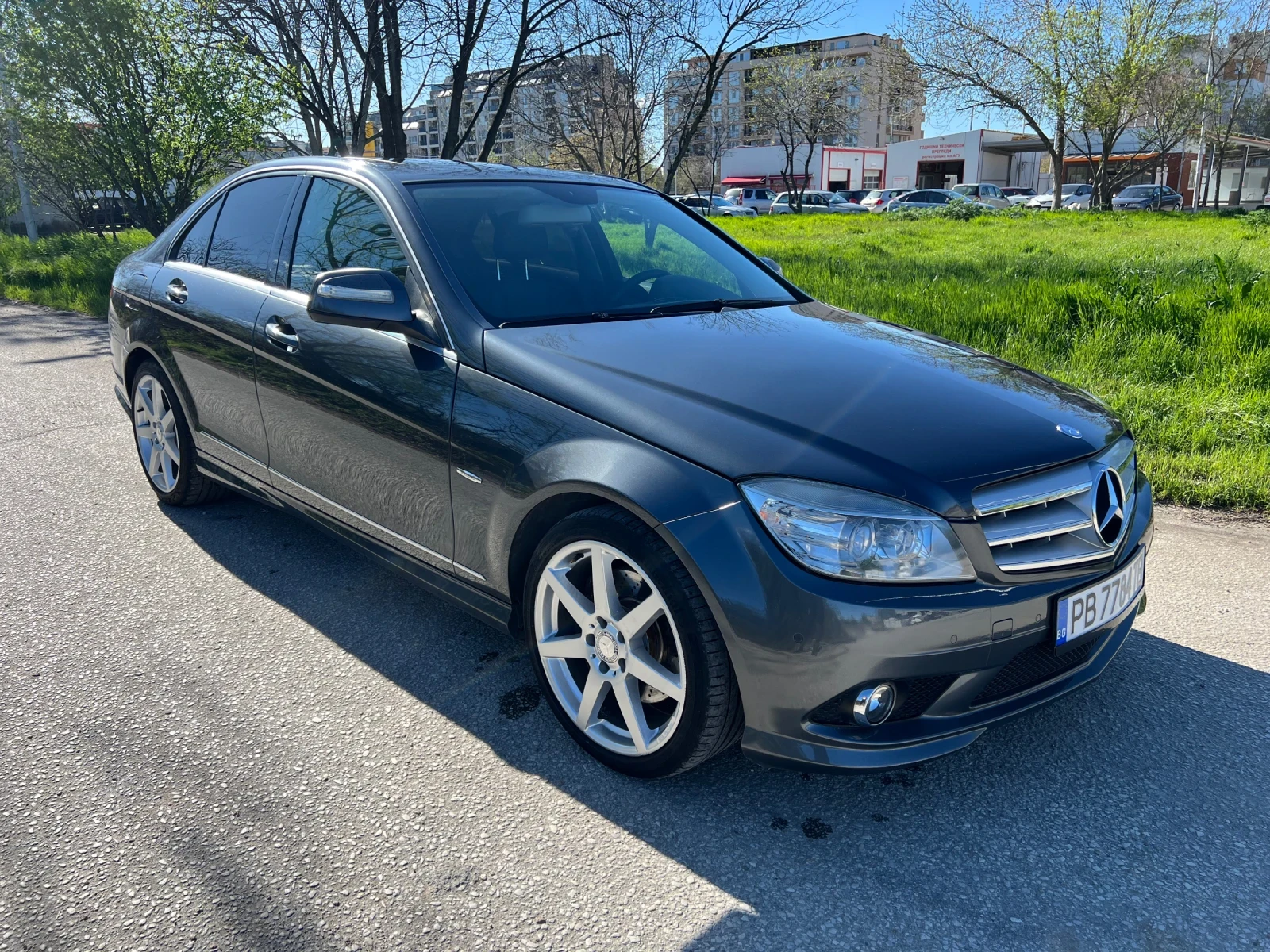 Mercedes-Benz C 320 AMG, снимка 7 - Автомобили и джипове - 54513162