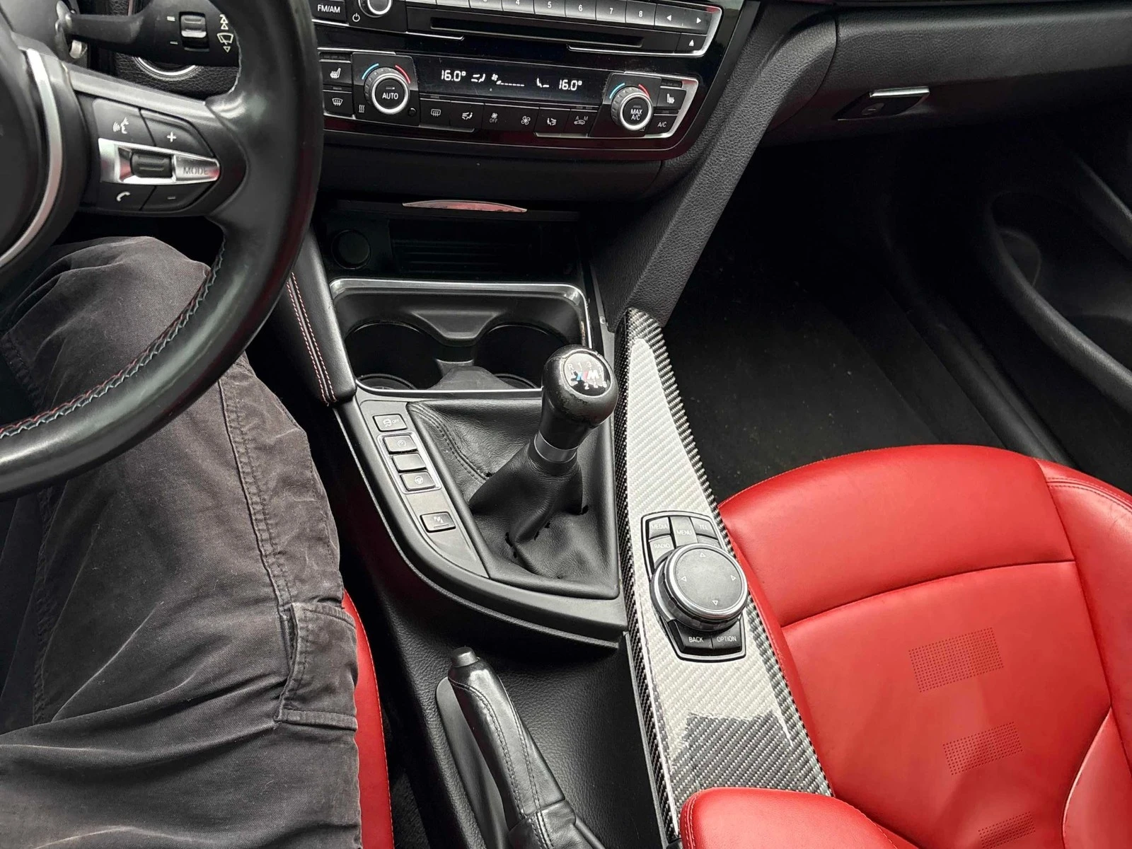 BMW M4 РЪЧКА* CARBON* 360* HEADUP, снимка 12 - Автомобили и джипове - 54558016