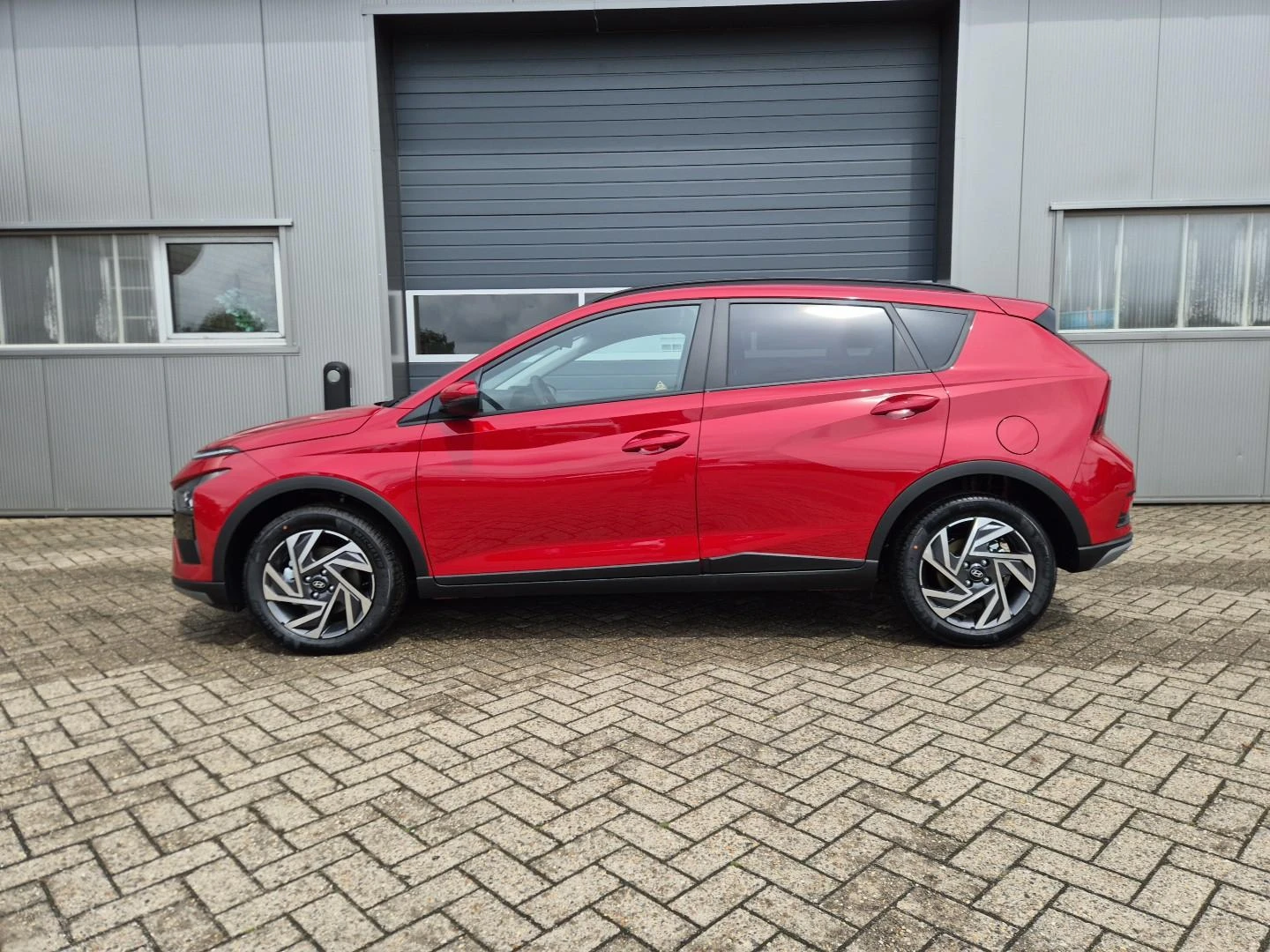 Hyundai Bayon 1.0 - Petrol - Manual, снимка 2 - Автомобили и джипове - 54628199