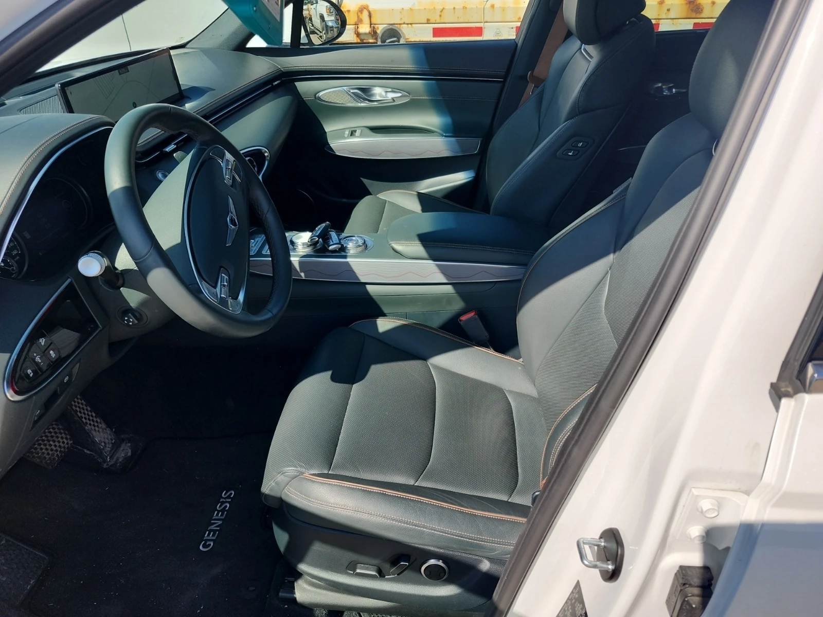 Genesis GV70 2.5T ADVANCED PLUS * CARFAX * AWD *  | Mobile.bg � ����������� 5