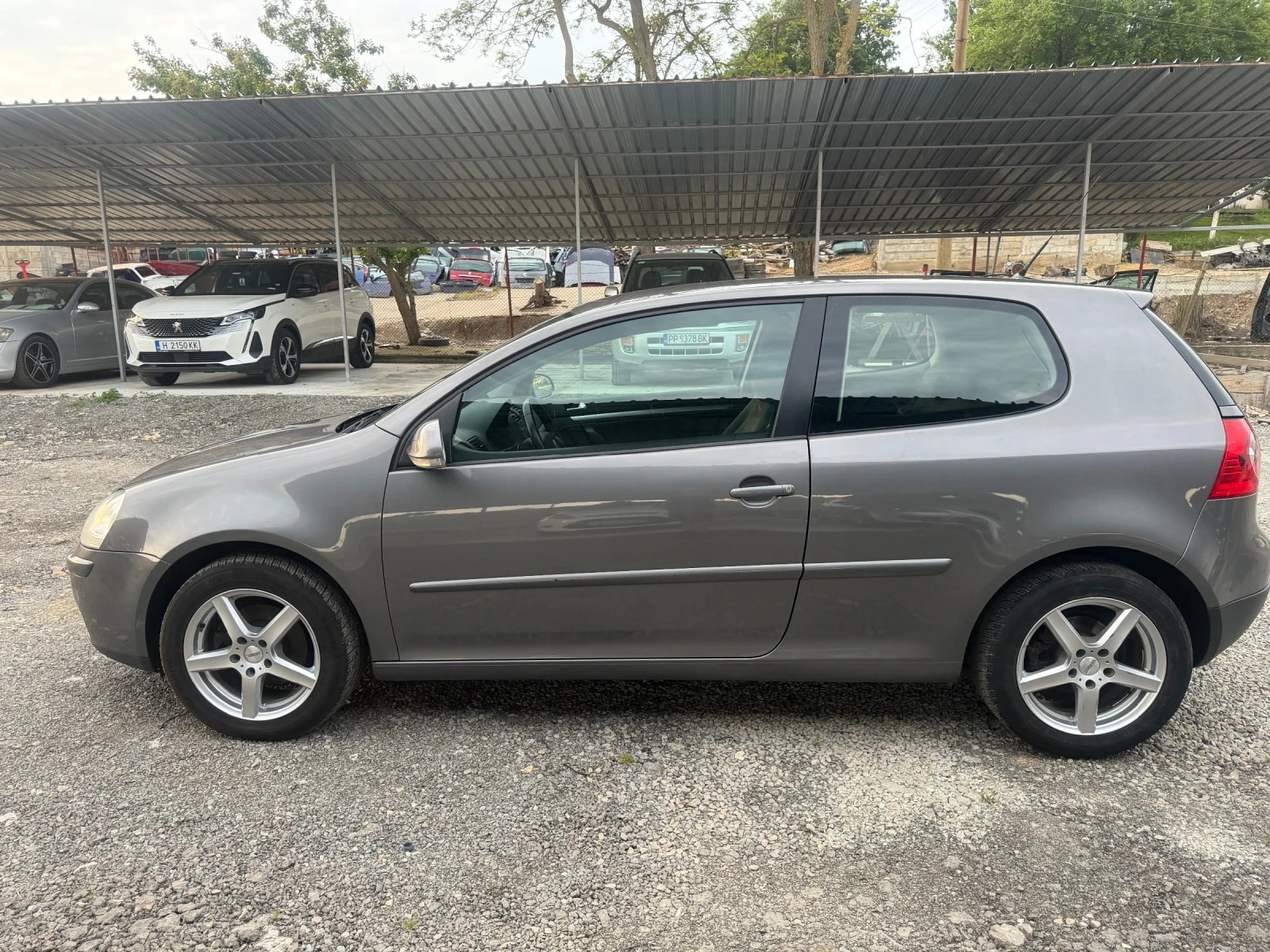 VW Golf 1.9TDI, снимка 8 - Автомобили и джипове - 54770488