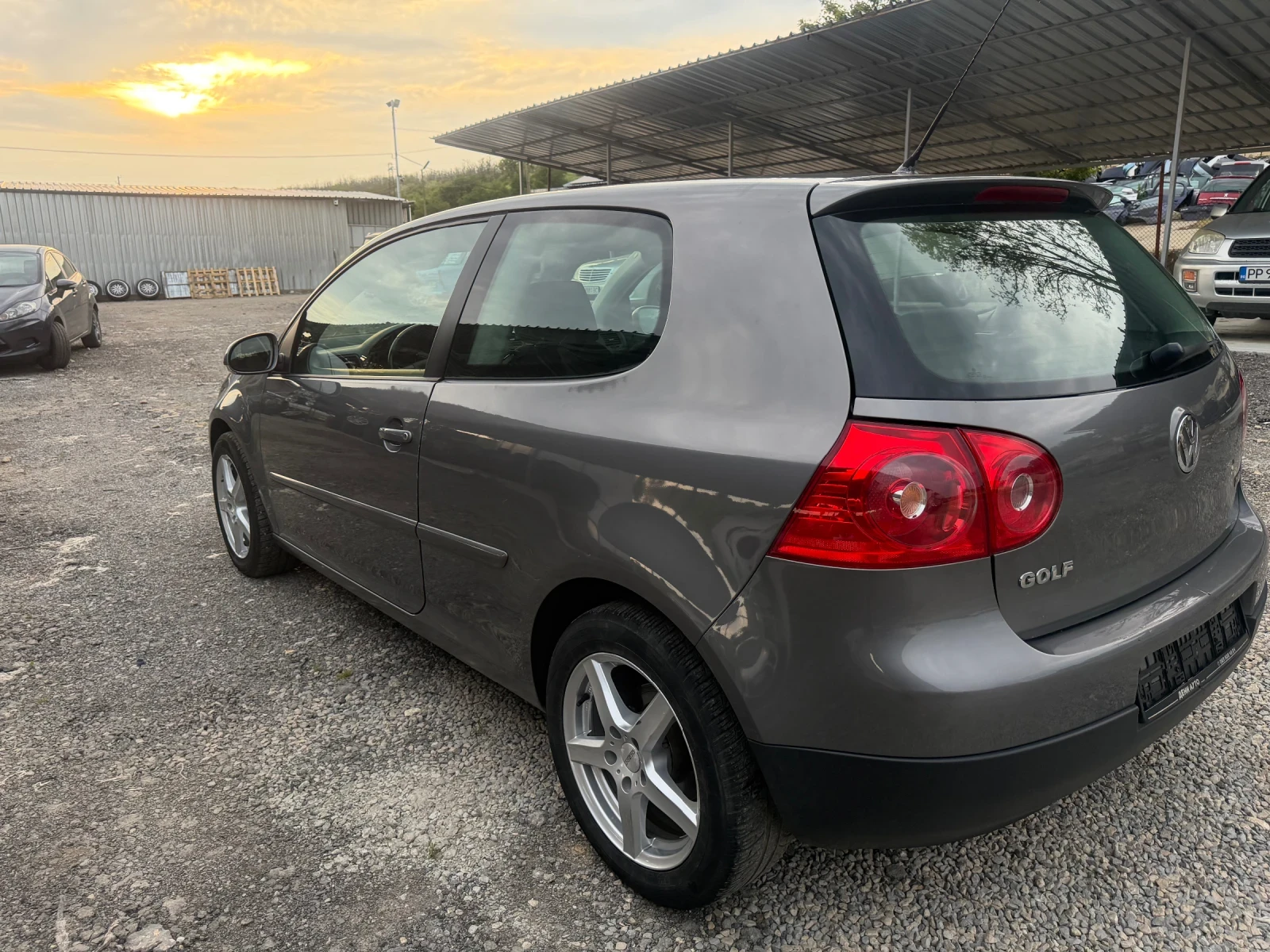 VW Golf 1.9TDI, снимка 7 - Автомобили и джипове - 54770488