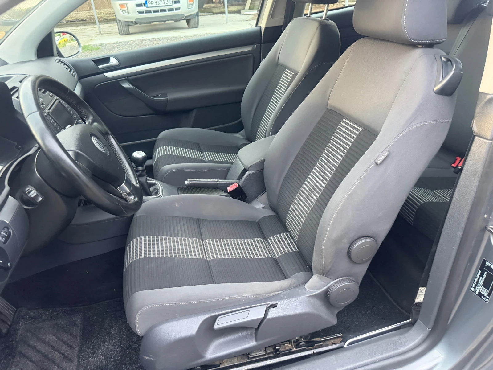 VW Golf 1.9TDI, снимка 9 - Автомобили и джипове - 54770488