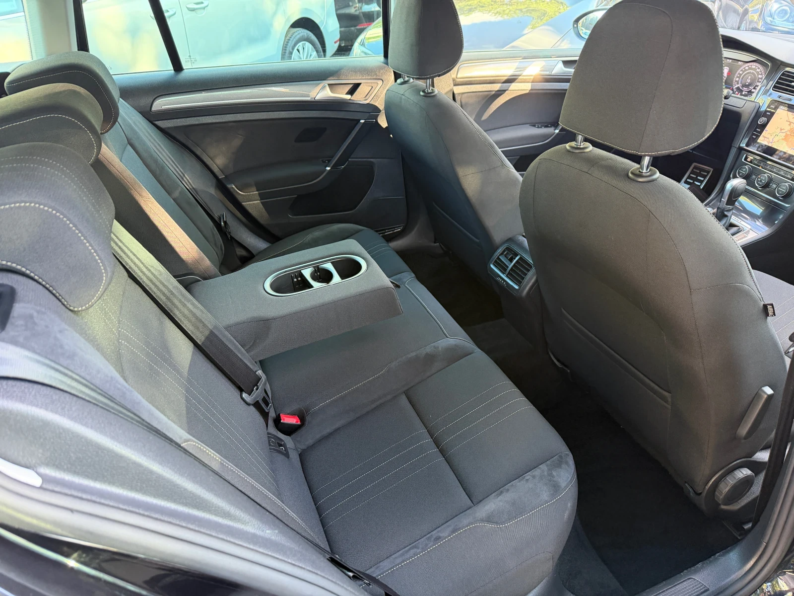 VW Golf ALLTRACK 1.8TSI 4x4 DSG VIRTUAL , снимка 12 - Автомобили и джипове - 54801061