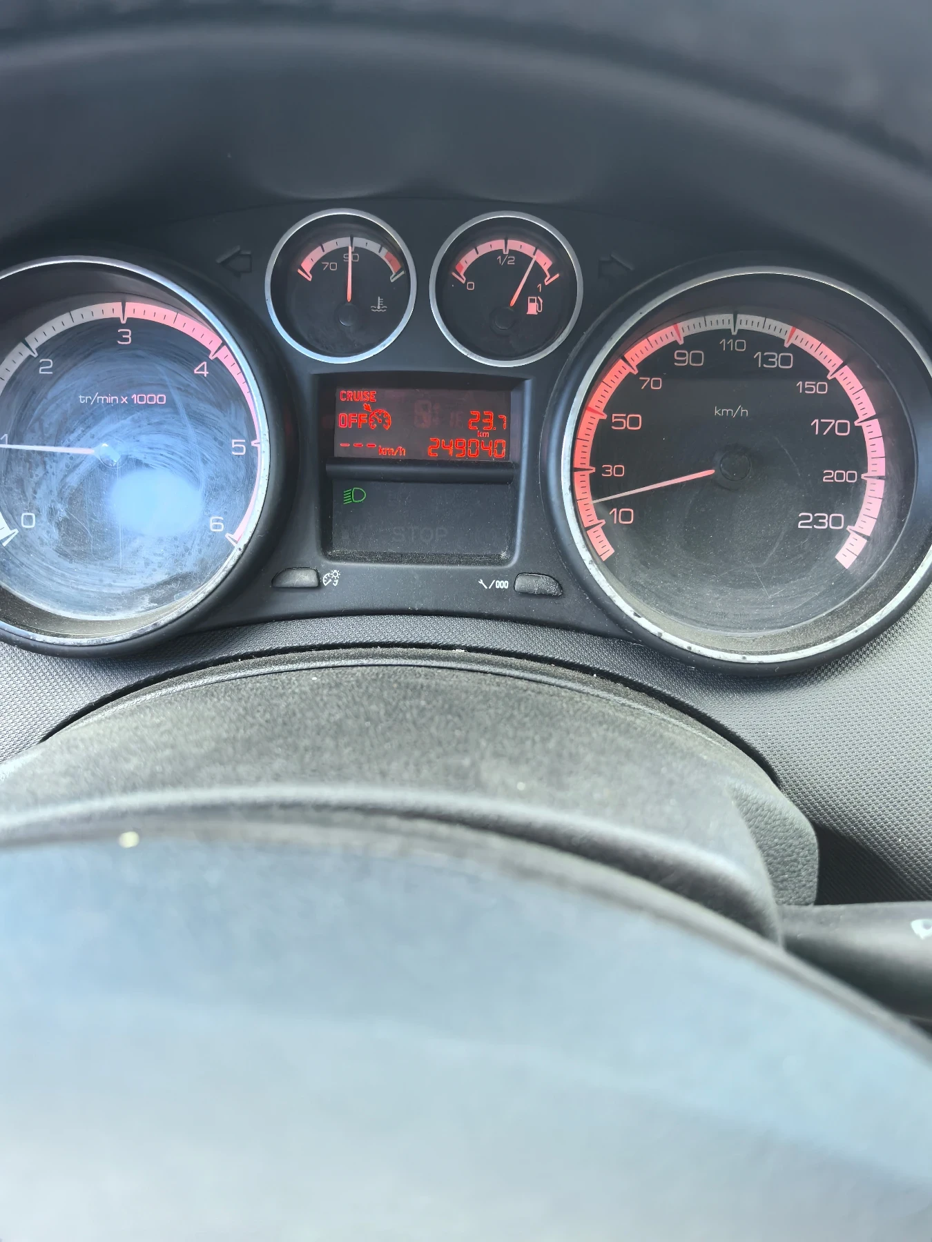 Peugeot 308 1.6 HDi, снимка 4 - Автомобили и джипове - 54970994