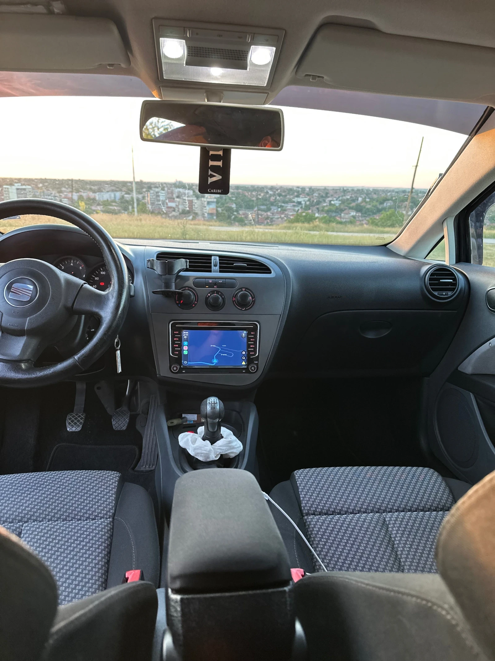 Seat Leon 1.9tdi, снимка 7 - Автомобили и джипове - 55013411