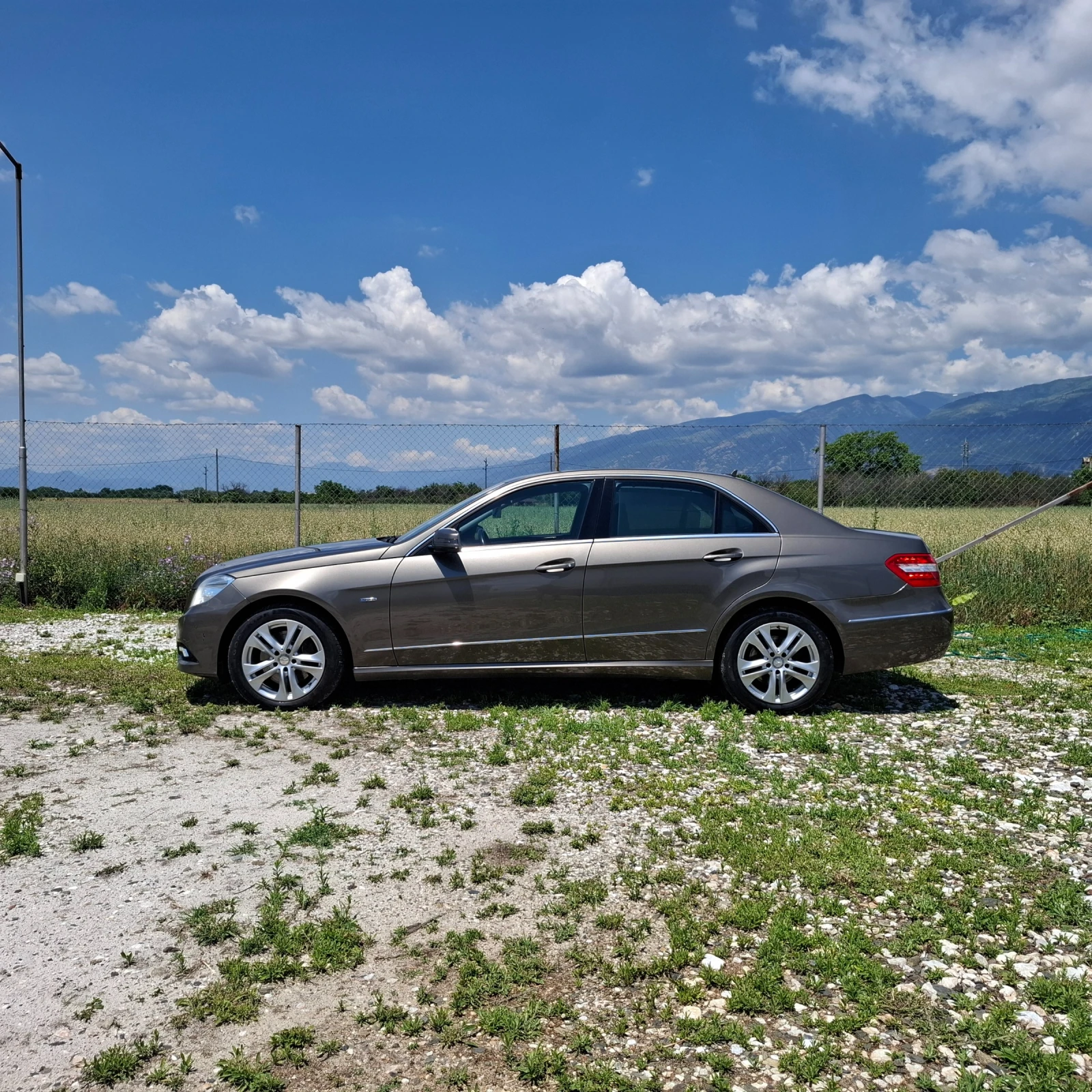 Mercedes-Benz E 350 Германия HARMAN/KARDON EURO 5 AVANTGARDE, снимка 4 - Автомобили и джипове - 55048911