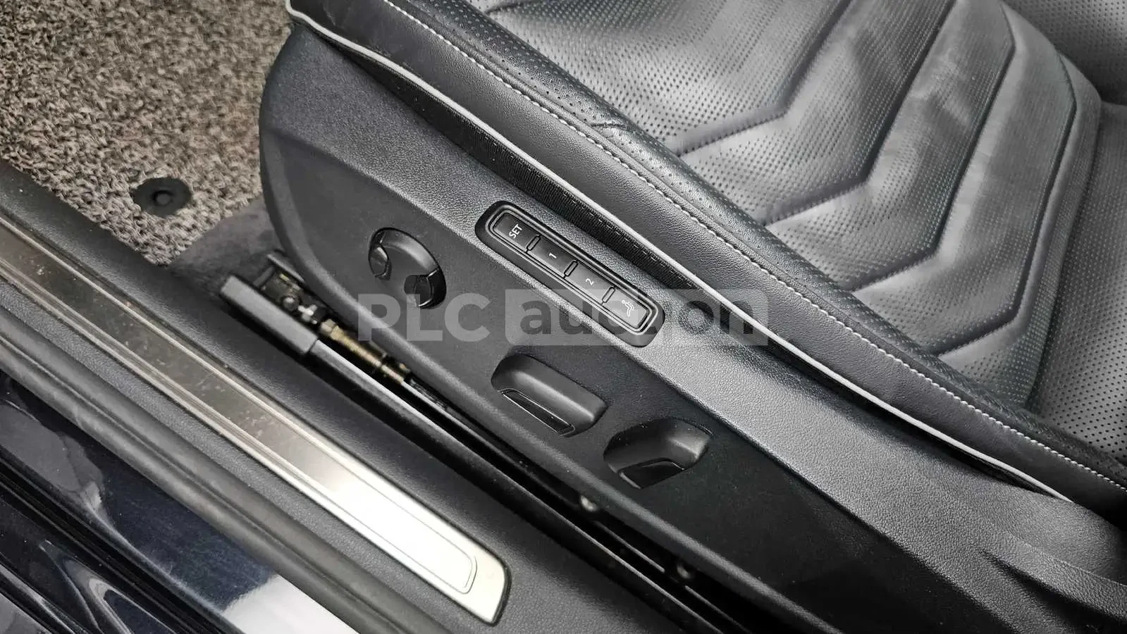 VW Arteon PRESTIGE /360/PANORAMA/ПОДГРЕВ/ОБДУХВАНЕ/, снимка 14 - Автомобили и джипове - 55156625