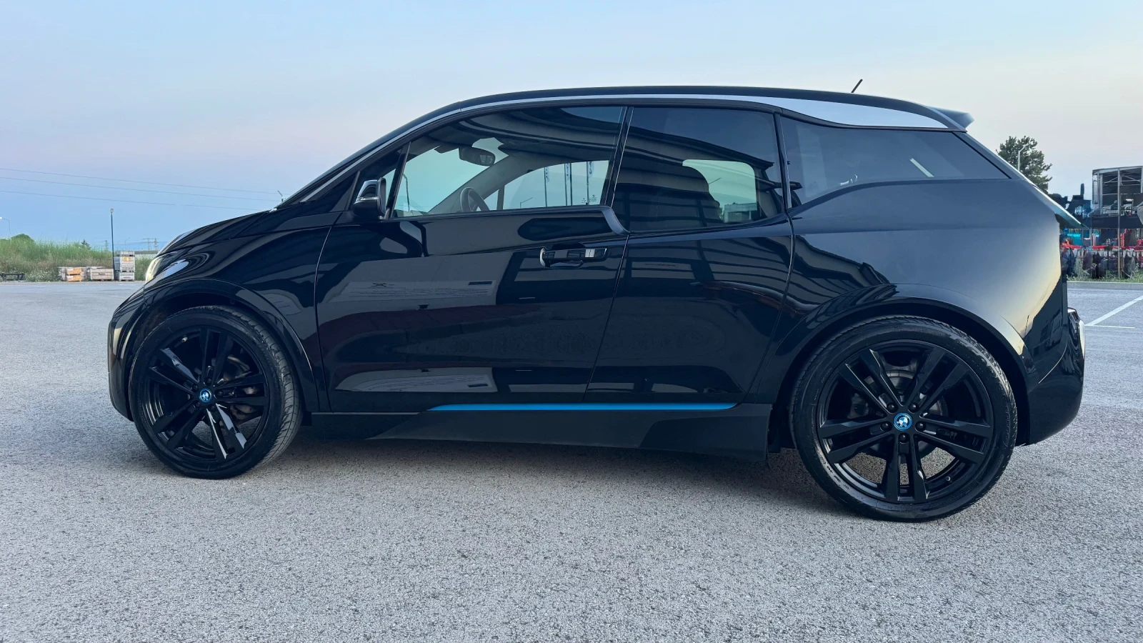 BMW i3 120 Ah Термопомпа Harman Kardon , снимка 3 - Автомобили и джипове - 55342672