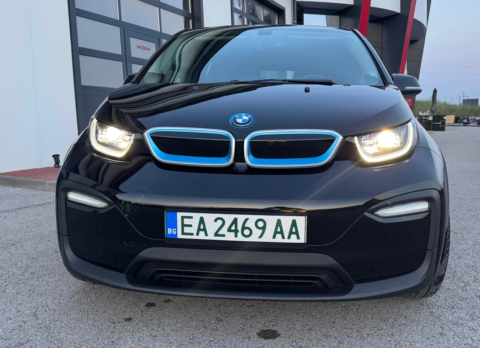 BMW i3 120 Ah Термопомпа Harman Kardon , снимка 4 - Автомобили и джипове - 55342672