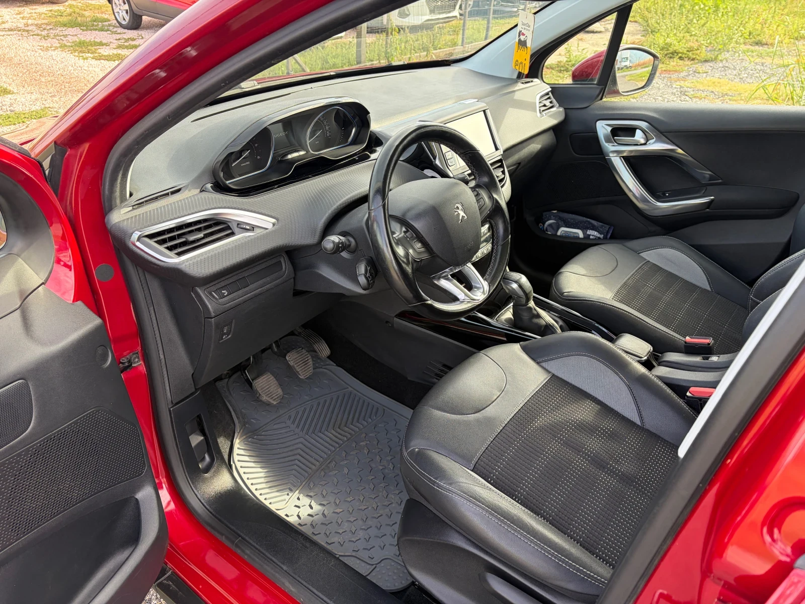 Peugeot 2008 1.5 HDI, снимка 9 - Автомобили и джипове - 56087473