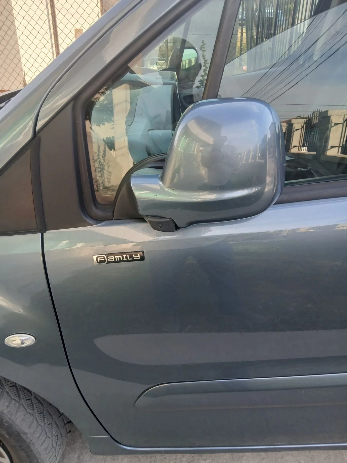 Peugeot Partner 1.6 , снимка 14 - Автомобили и джипове - 56127293