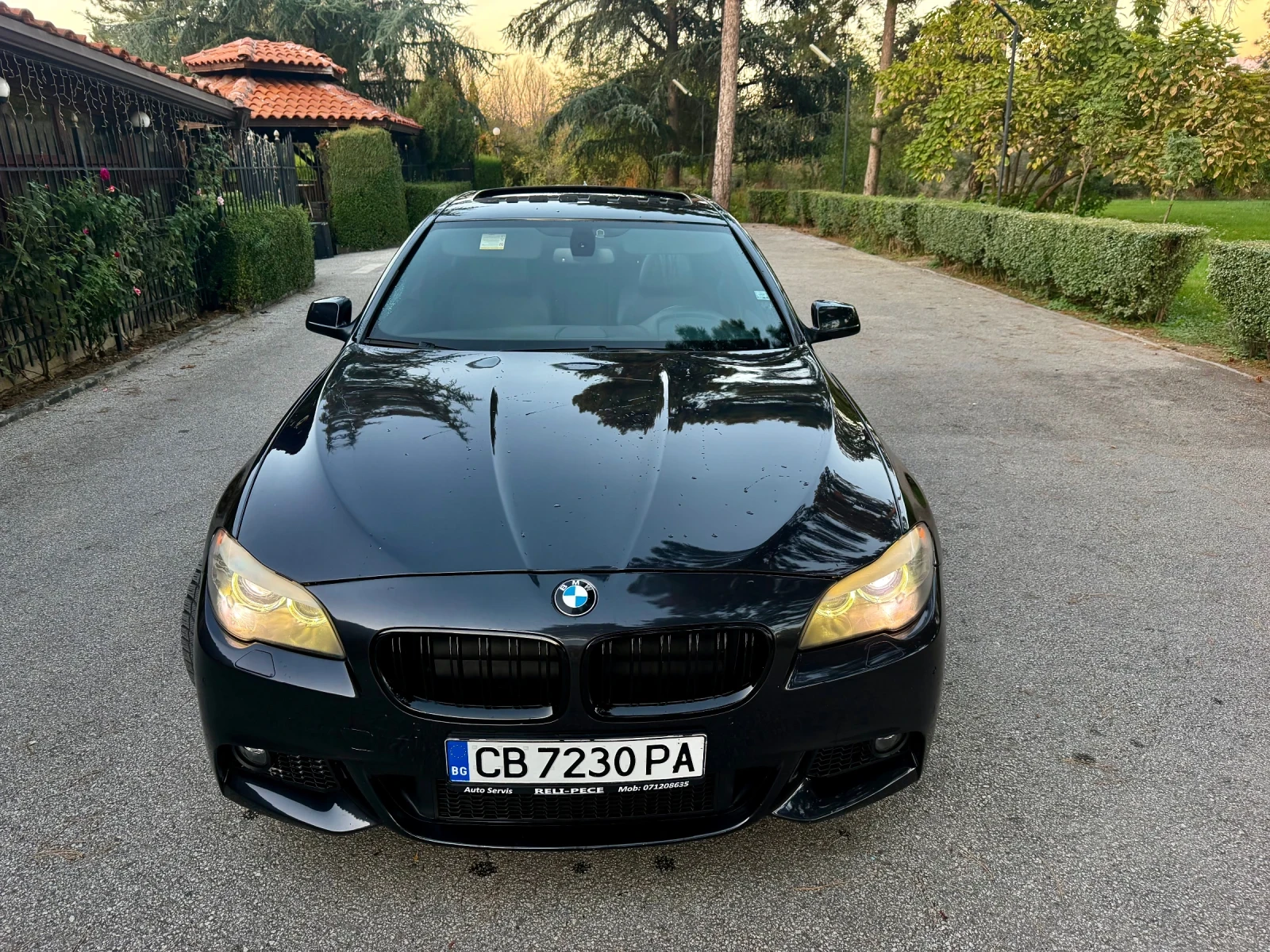 BMW 530 M-Pack-FULL-shadow line!!, снимка 2 - Автомобили и джипове - 56298313