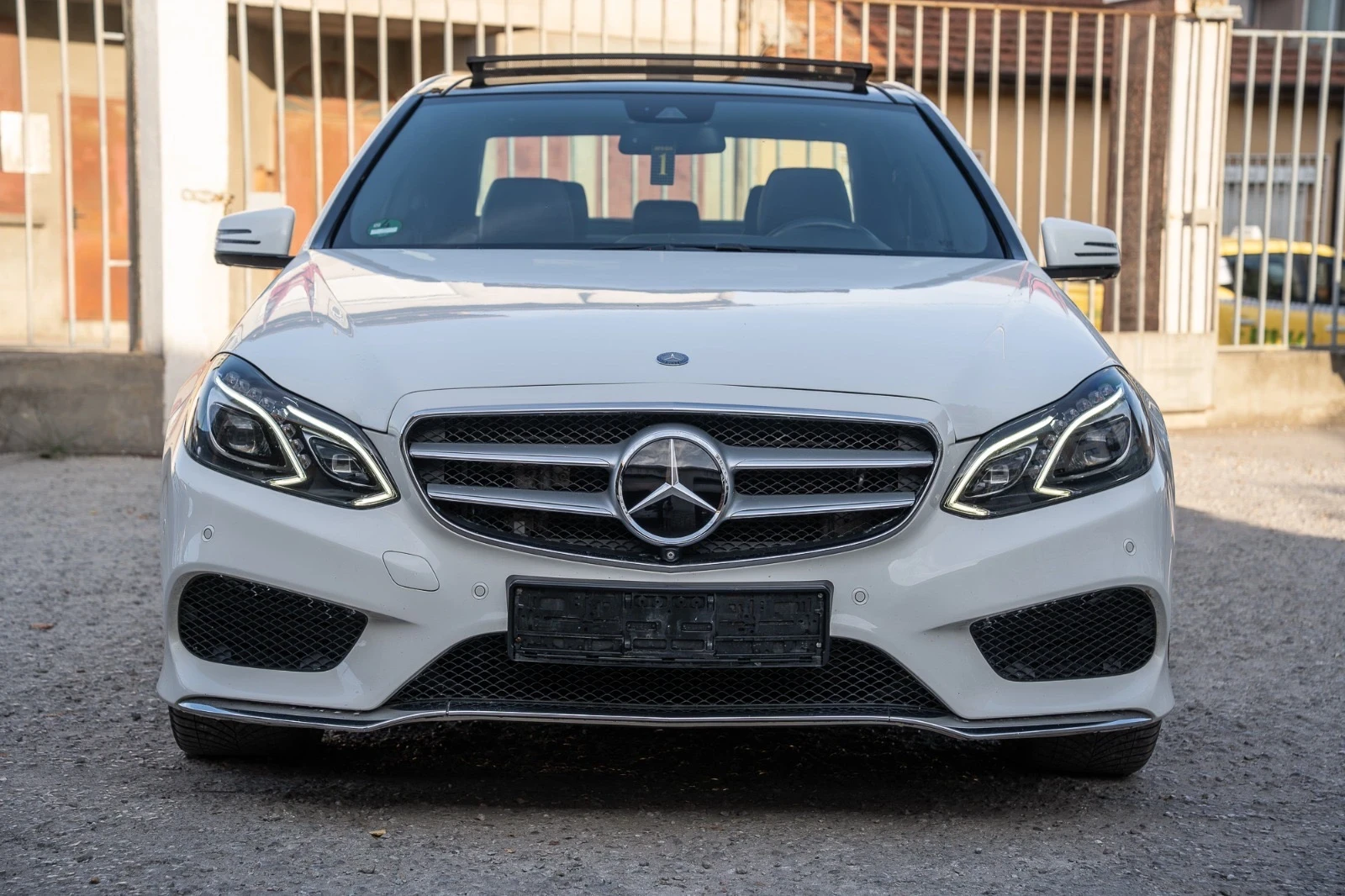 Mercedes-Benz E 350 PANO-AMG-FACE-360CAM-���������-DISTR-�����-FULL | Mobile.bg � ����������� 2
