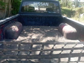 Nissan Navara 2.4ГАЗ KING-CAB, снимка 6
