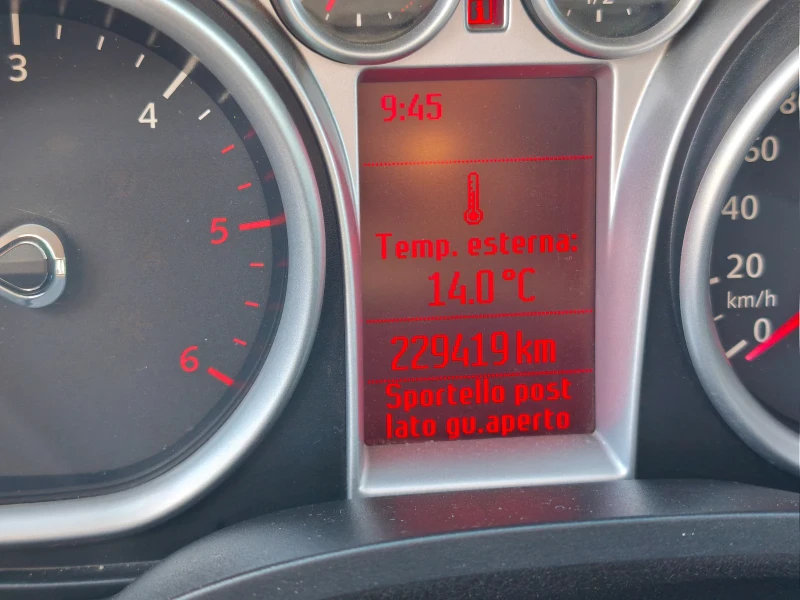 Ford Kuga 2.0 tdci titanium , снимка 15 - Автомобили и джипове - 51898965