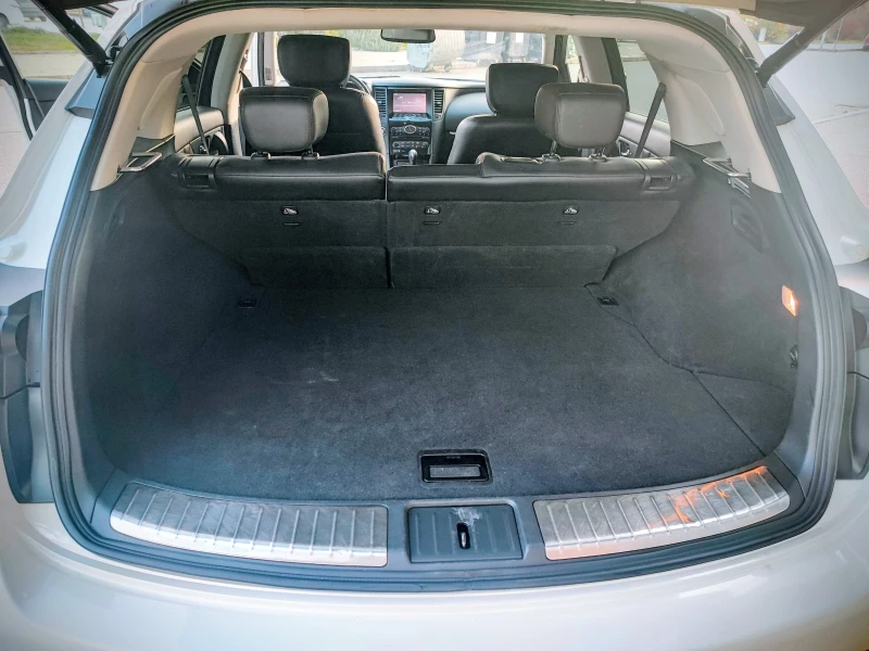 Infiniti QX70, снимка 13 - Автомобили и джипове - 52362145
