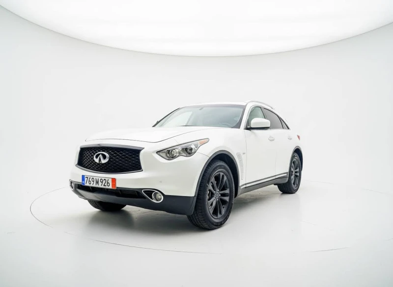 Infiniti QX70