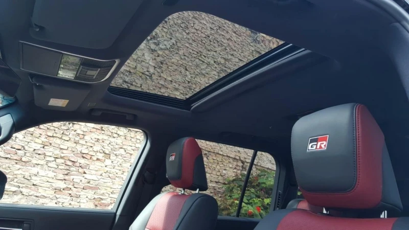 Toyota Land cruiser 300/GR-SPORT/JBL/360/HEAD UP/, снимка 9 - Автомобили и джипове - 53190454