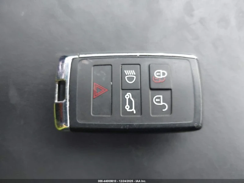 Land Rover Range Rover Sport 3l Hse Td6, снимка 11 - Автомобили и джипове - 53587386