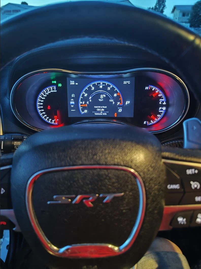 Jeep Cherokee SRT, БЕЗ УДАРИ, перфектен, снимка 7 - Автомобили и джипове - 55341497