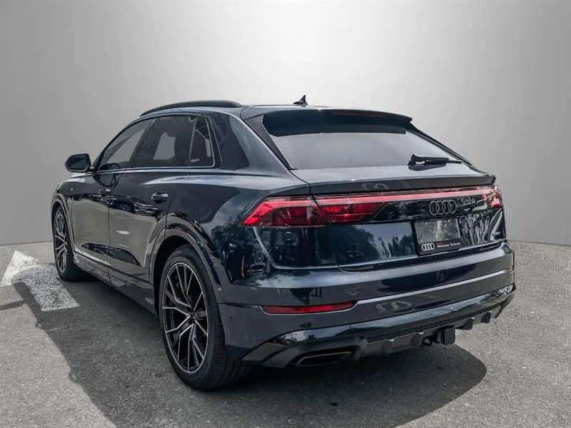 Audi Q8  Technik / 360 / DIS / HUD / B&O / MATRIX / CARFAX, снимка 2 - Автомобили и джипове - 55547980