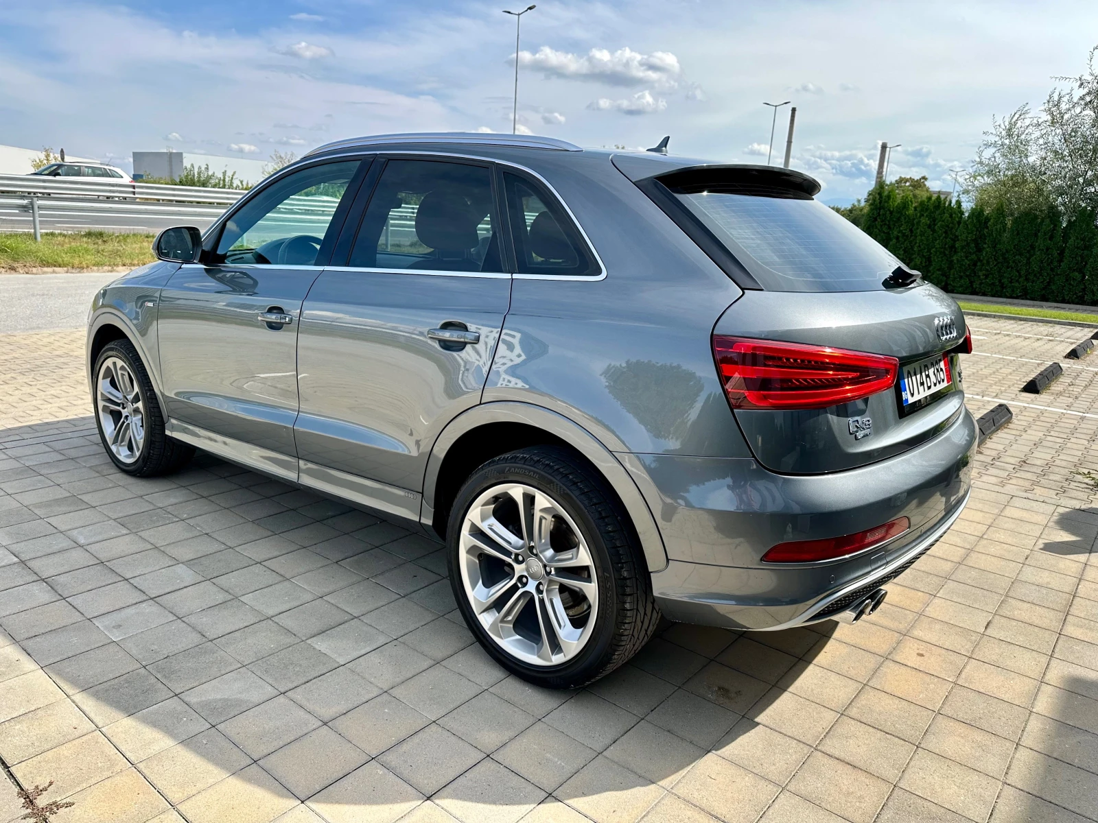 Audi Q3 S-LINE 4* 4 АВТОМАТИК - изображение 5