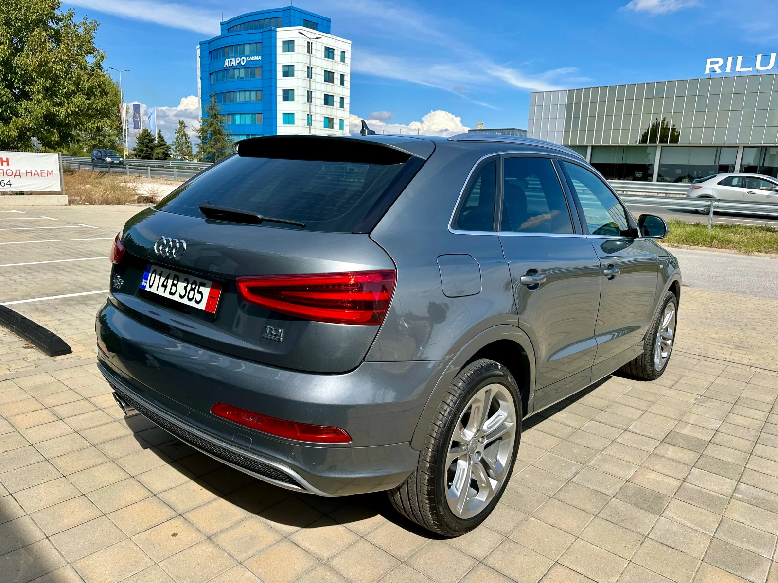 Audi Q3 S-LINE 4* 4 АВТОМАТИК - изображение 7