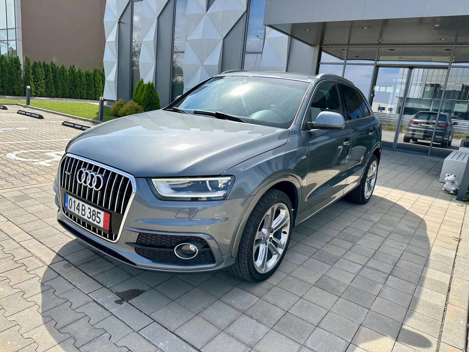 Audi Q3 S-LINE 4* 4 АВТОМАТИК - изображение 3