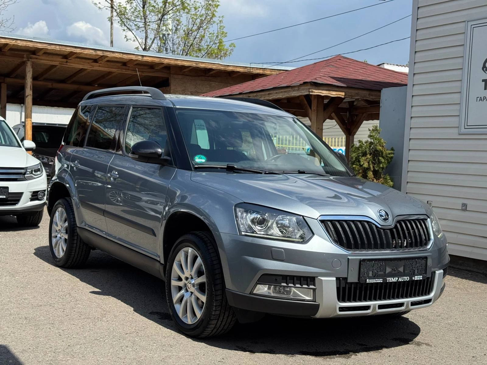 Skoda Yeti 2.0TDI* 150к.с* С ПЪЛНА СЕРВИЗНА ИСТОРИЯ В SKODA - изображение 3