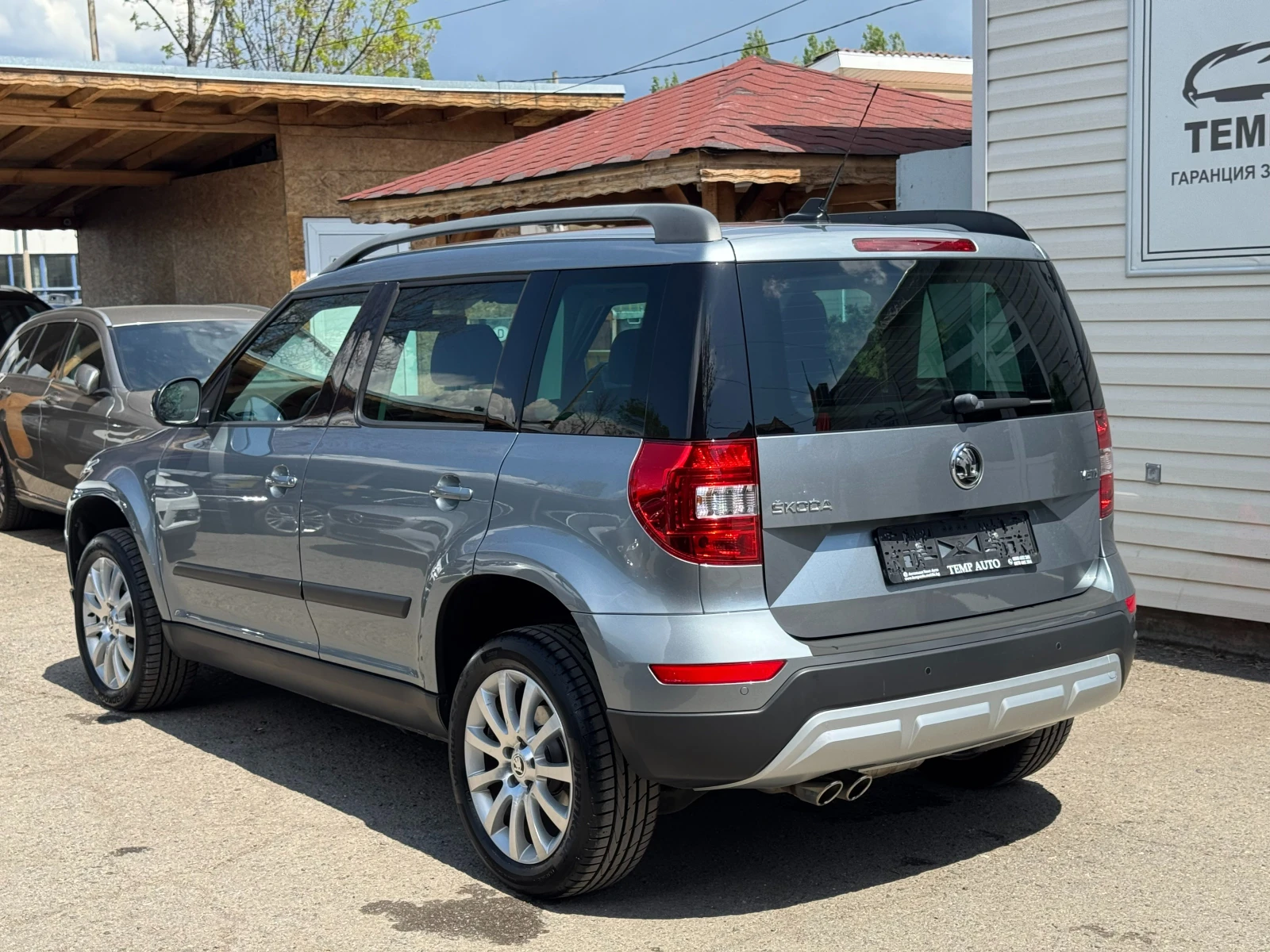 Skoda Yeti 2.0TDI* 150к.с* С ПЪЛНА СЕРВИЗНА ИСТОРИЯ В SKODA - изображение 6