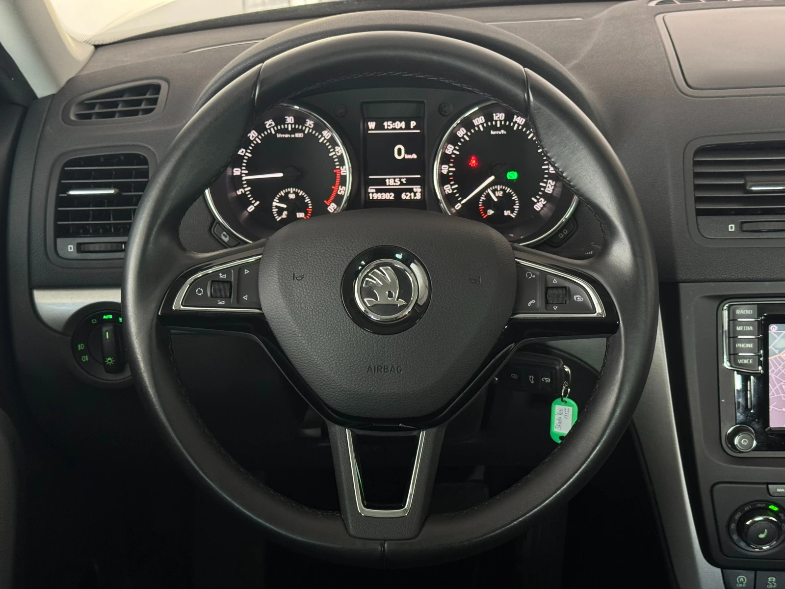 Skoda Yeti 2.0TDI* 150к.с* С ПЪЛНА СЕРВИЗНА ИСТОРИЯ В SKODA - изображение 10