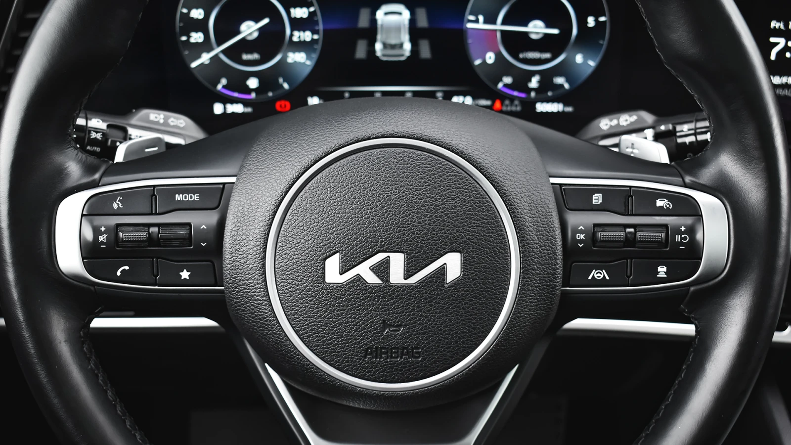 Kia Sportage 1.6 CRDi GT Line Mild Hybrid 4x4 Automatic - изображение 9