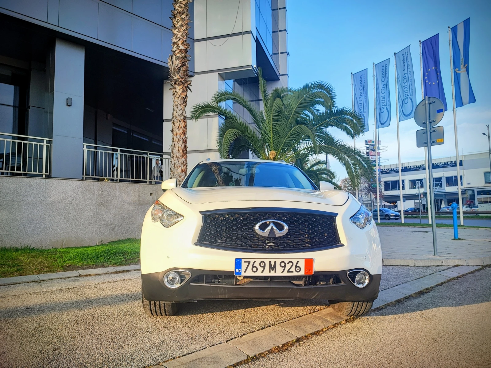 Infiniti QX70 | Mobile.bg   6